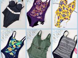 Damen- Bademode gemischt