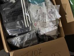 410 € – 74 Stück Markenbekleidung Damen Herren, Mix A/B/C, Top-Marken, auf Lager
