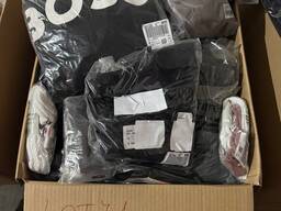 475 € Lot mit 76 Stk. Markenbekleidung Damen Herren Mix – Kundenretouren A/B/C