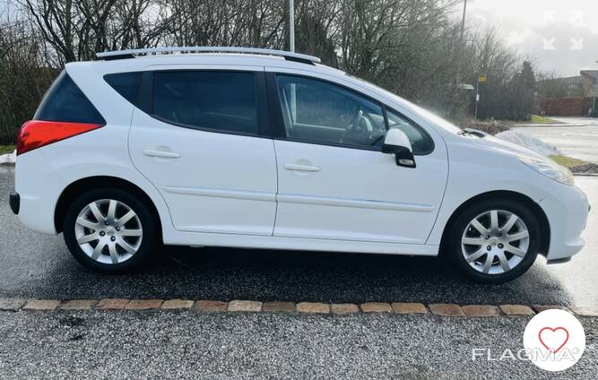 Peugeot 207, Modell 2011 zu verkaufen