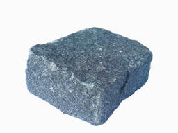 Бруківка колота / Das Kopfsteinpflaster ist abgesplittert (granit, natursteine)