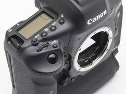 Canon EOS 1DX Mark III DSLR Body
