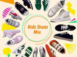 Kinderschuhe von Boss, Superfit, Adidas, Nike, Geox, Reebok...