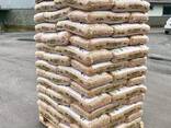 Wood pellets biofuel/Pine and oak wood pellets