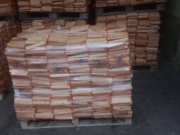 Anzündholz. Fein gehackt