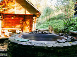 Outdoor hot tub