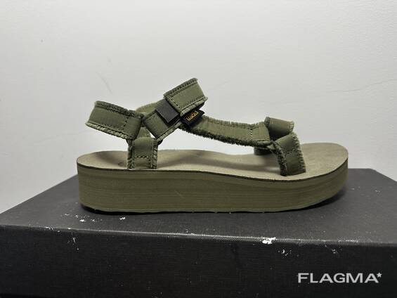 Sandalen für Damen von Teva сток оптом