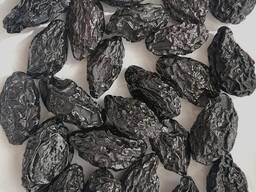 Слива сушеная (чернослив) сорт Венгерка, с косточек Влажности от 20 до 22 % .