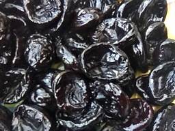 Слива сушеная сорт Венгерка баллончик, без косточки влажность от 26 до 33 %